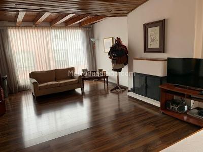 Apartamento en arriendo en Las Rosales, Bogotá · foto 2 de 15
