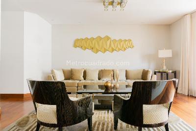 Apartamento de 3 alcobas en venta en Chico Reservado, Bogotá, 181 m² · foto 4 de 20