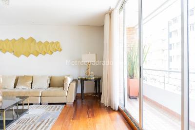 Apartamento de 3 alcobas en venta en Chico Reservado, Bogotá, 181 m² · foto 2 de 20