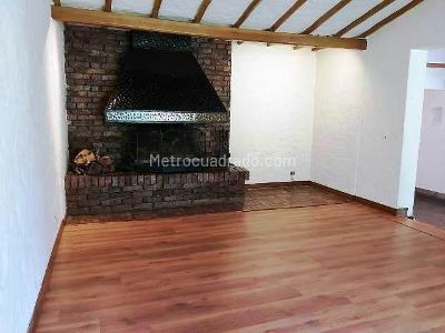 Casa de 5 alcobas en venta en Cerros De Sotileza, Bogotá, 330 m² · foto 13 de 17