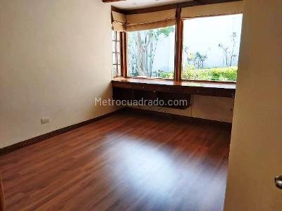 Casa de 5 alcobas en venta en Cerros De Sotileza, Bogotá, 330 m² · foto 7 de 17