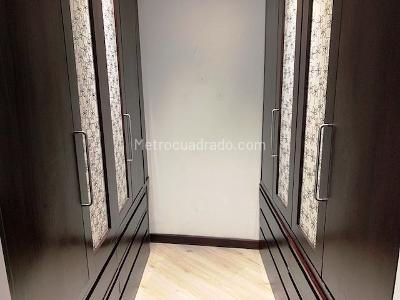 Apartamento de 3 alcobas en venta en Bella Suiza, Bogotá, 124 m² · foto 9 de 16