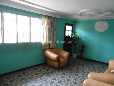Casa de 5 alcobas en venta en La Pradera, Bogotá, 380 m² · foto 11 de 18
