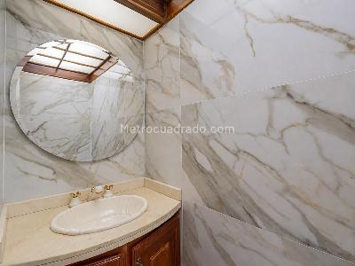 Apartamento de 3 alcobas en venta en La Carolina, Bogotá, 162 m² · foto 14 de 17