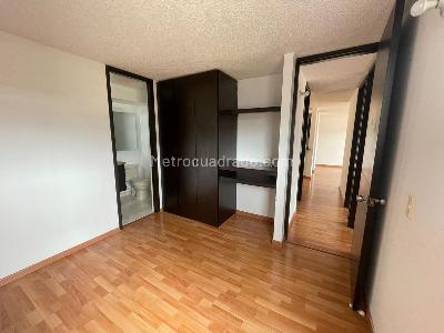 Apartamento en venta en Suba Villa Elisa, Bogotá · foto 9 de 20
