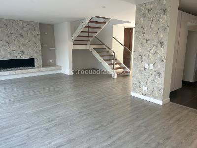 Casa de 3 alcobas en arriendo en Hacienda Fontanar, Cajicá, 226 m² · foto 4 de 18