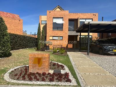 Casa de 3 alcobas en arriendo en Hacienda Fontanar, Cajicá, 226 m² · foto 5 de 18