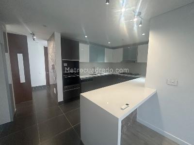Casa de 3 alcobas en arriendo en Hacienda Fontanar, Cajicá, 226 m² · foto 7 de 18