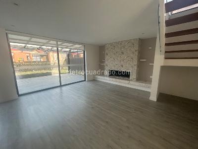 Casa de 3 alcobas en arriendo en Hacienda Fontanar, Cajicá, 226 m² · foto 8 de 18
