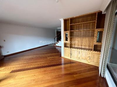 Apartamento en venta en Santa Barbara Occidental, Bogotá · foto 4 de 20