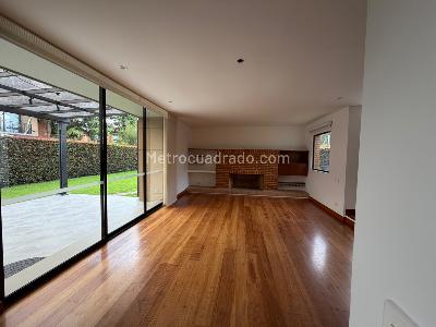 Casa en venta en Cr Hacienda Fontanar El Nogal, Chía · foto 2 de 17