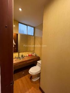 Apartamento de 4 alcobas en venta en Parque Del Virrey, Bogotá, 170 m² · foto 2 de 19