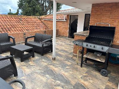 Apartamento de 4 alcobas en venta en Torreladera, Bogotá, 250 m² · foto 4 de 17