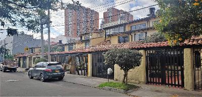 Casa de 4 alcobas en venta en Colina Campestre, Bogotá, 294 m² · foto 2 de 12