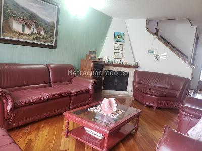 Casa en venta en Villa Magdala, Bogotá · foto 3 de 16