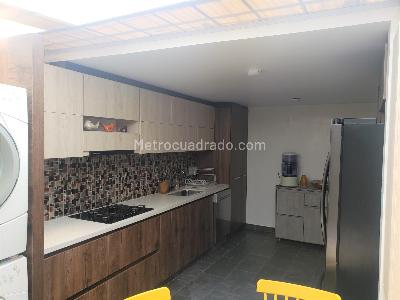 Casa en venta en Cedritos, Bogotá · foto 8 de 18