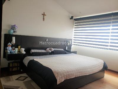 Casa de 4 alcobas en venta en Pontevedra, Bogotá, 247 m² · foto 10 de 11