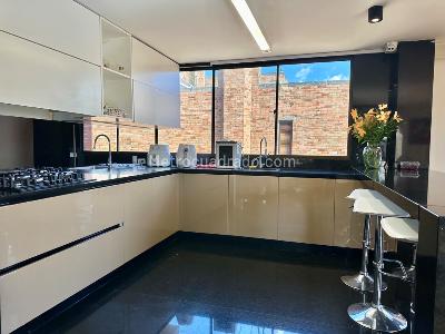 Apartamento de 5 alcobas en venta en Chico, Bogotá, 418 m² · foto 6 de 20