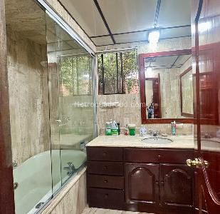 Casa de 4 alcobas en venta en Santa Barbara Alta, Bogotá, 312 m² · foto 17 de 20