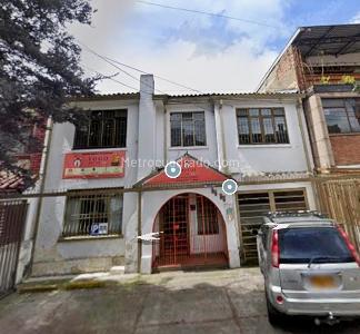 Casa de 4 alcobas en venta en San Felipe, Bogotá, 180 m² · foto 2 de 3