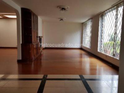 Casa en Arriendo, BELMIRA, Bogotá D.C.