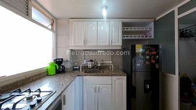 Apartamento de 3 alcobas en venta en Chapinero, Bogotá, 84 m² · foto 3 de 10