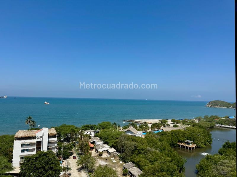 Piso – Santa Marta, Urbanización Plenomar - Más