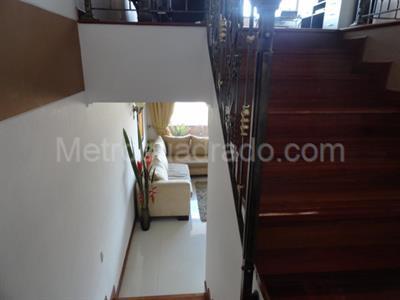 Apartamento de 3 alcobas en venta en Country, Bogotá, 220 m² · foto 9 de 19