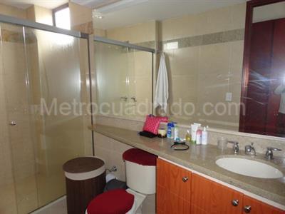 Apartamento de 3 alcobas en venta en Country, Bogotá, 220 m² · foto 15 de 19