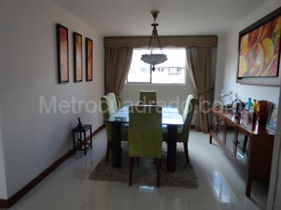 Apartamento de 3 alcobas en venta en Country, Bogotá, 220 m² · foto 7 de 19