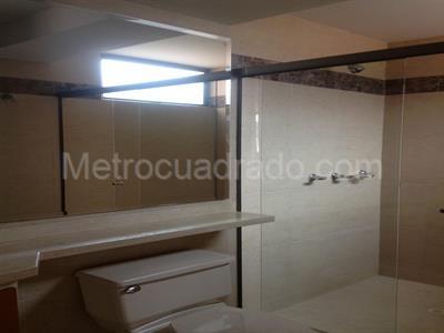 Apartamento de 4 alcobas en arriendo en Country Lisboa, Bogotá, 275 m² · foto 17 de 19
