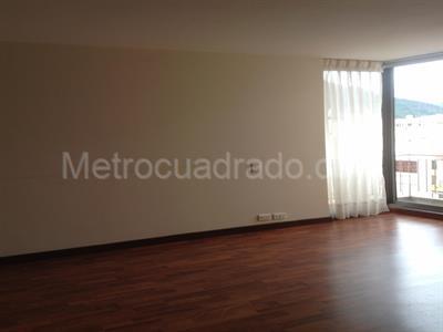 Apartamento de 4 alcobas en arriendo en Country Lisboa, Bogotá, 275 m² · foto 15 de 19