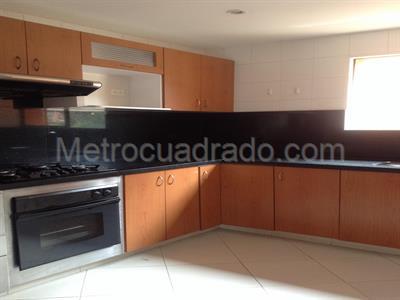 Apartamento de 4 alcobas en arriendo en Country Lisboa, Bogotá, 275 m² · foto 16 de 19