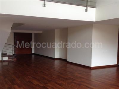 Apartamento de 4 alcobas en arriendo en Country Lisboa, Bogotá, 275 m² · foto 4 de 19