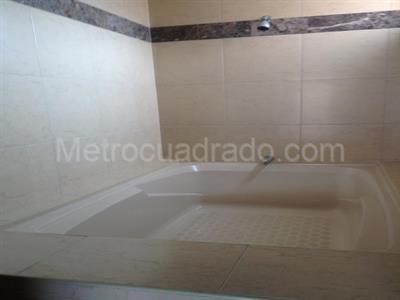 Apartamento de 4 alcobas en arriendo en Country Lisboa, Bogotá, 275 m² · foto 19 de 19