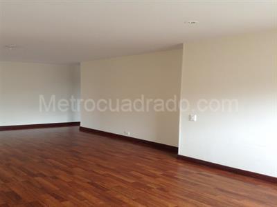 Apartamento de 4 alcobas en arriendo en Country Lisboa, Bogotá, 275 m² · foto 6 de 19