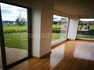 Casa de 4 alcobas en venta en Chia, Bogotá, 938 m² · foto 3 de 20
