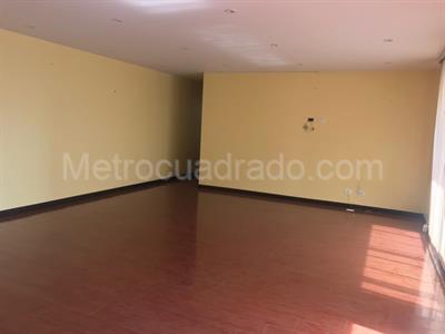 Apartamento de 3 alcobas en venta en Avenida Boyaca, Bogotá, 195 m² · foto 4 de 18