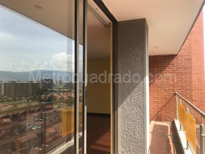 Apartamento de 3 alcobas en venta en Avenida Boyaca, Bogotá, 195 m² · foto 1 de 18