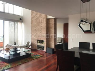 Apartamento de 3 alcobas en venta en Country Alameda, Bogotá, 302 m² · foto 2 de 12