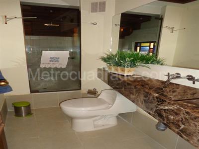 Casa de 3 alcobas en venta en La Floresta Norte, Bogotá, 400 m² · foto 18 de 20