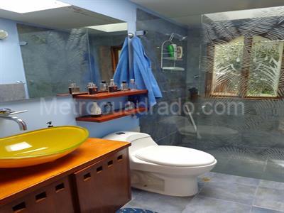 Casa de 3 alcobas en venta en La Floresta Norte, Bogotá, 400 m² · foto 15 de 20