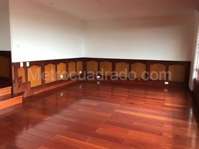Casa de 4 alcobas en venta en Bosques Del Marques, Bogotá, 480 m² · foto 12 de 16