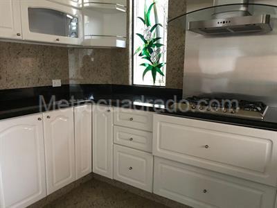 Casa de 4 alcobas en venta en Bosques Del Marques, Bogotá, 480 m² · foto 13 de 16