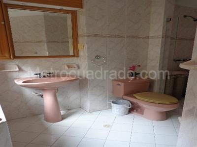 Apartamento de 3 alcobas en venta en Altos De Cabecera, Bucaramanga, 196 m² · foto 10 de 20