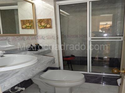 Apartamento de 3 alcobas en venta en Sotomayor, Bucaramanga, 179 m² · foto 12 de 20