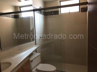 Apartamento en venta en Country Alameda, Bogotá · foto 14 de 19