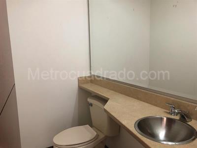 Apartamento en venta en Country Alameda, Bogotá · foto 18 de 19