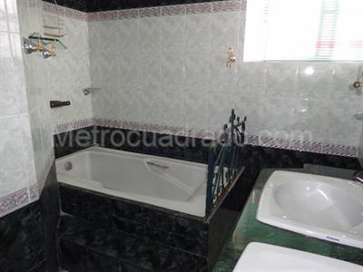 Casa de 4 alcobas en venta en Pan De Azucar, Bucaramanga, 550 m² · foto 17 de 20