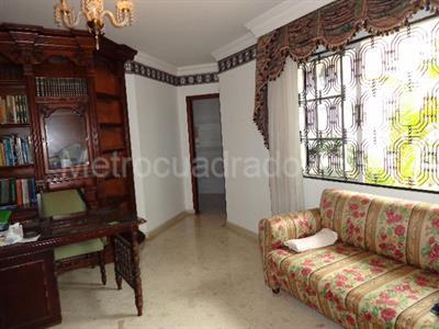 Casa de 4 alcobas en venta en Pan De Azucar, Bucaramanga, 550 m² · foto 4 de 20